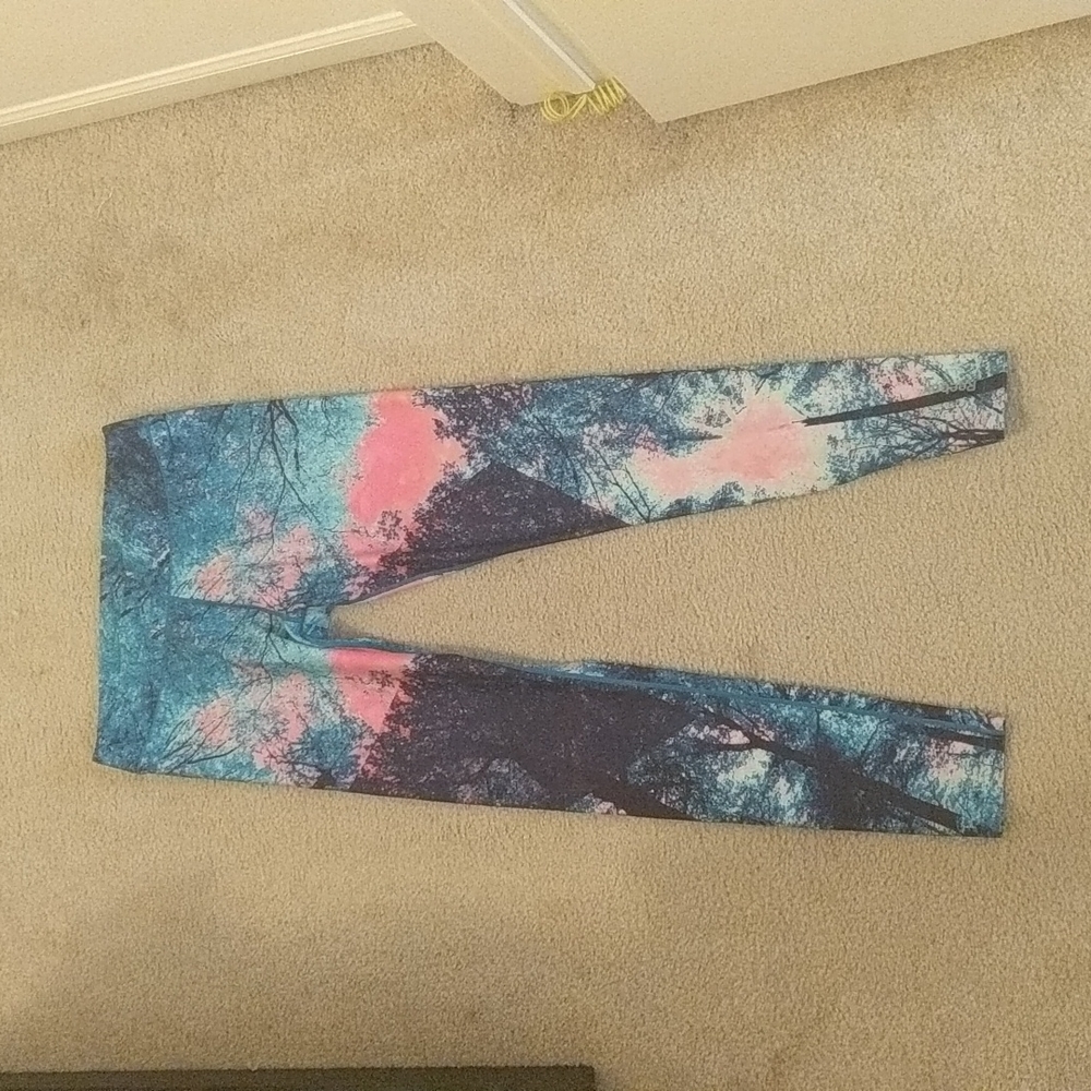 Colorful Reebok leggings size medium.